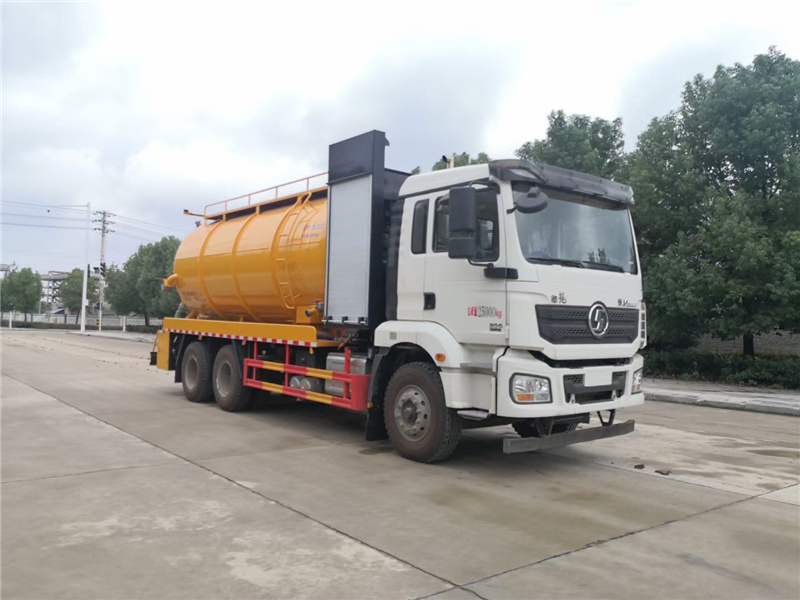 管道疏通的必殺技——東風(fēng)柳汽國(guó)六前四后八高壓清洗吸污車