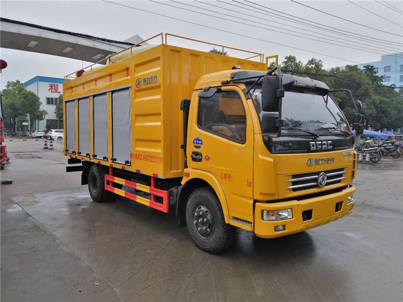 大多利卡吸污凈化車設計結構合理，性能優良，操作靈活簡便