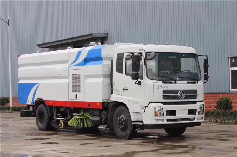 東風多利卡8噸無塵洗掃車可實現樹葉、大體輕飄垃圾的破碎與收集