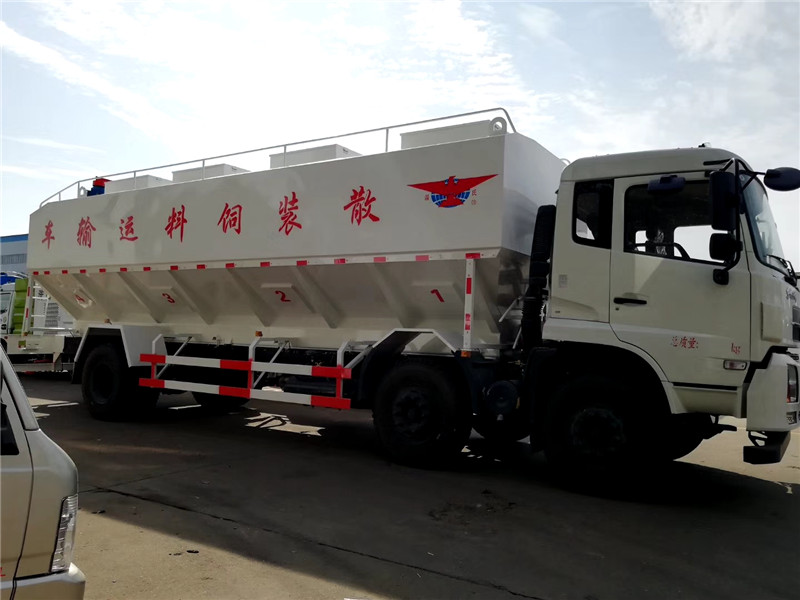 東風(fēng)天龍前四后八散裝飼料運(yùn)輸車可獨(dú)立控制各分倉卸料順序和速度