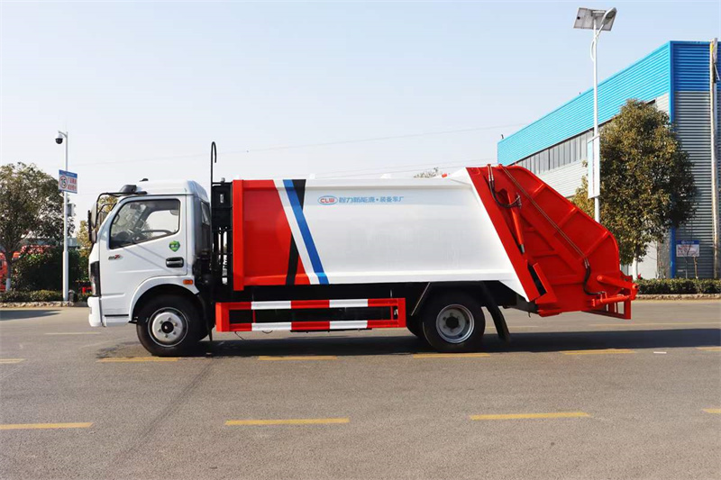 東風(fēng)大多利卡8方壓縮垃圾車