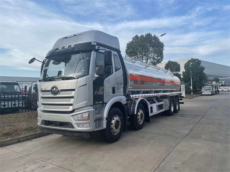 前四后八鋁合金運油車全系現(xiàn)車促銷