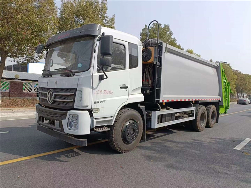 東風商用20方壓縮垃圾車