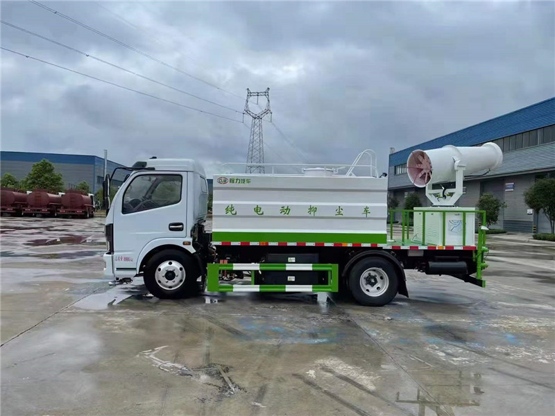 東風(fēng)5方純電動多功能抑塵車