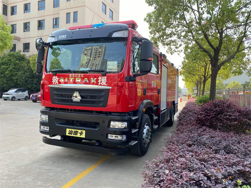 國六東風8噸泡沫消防車