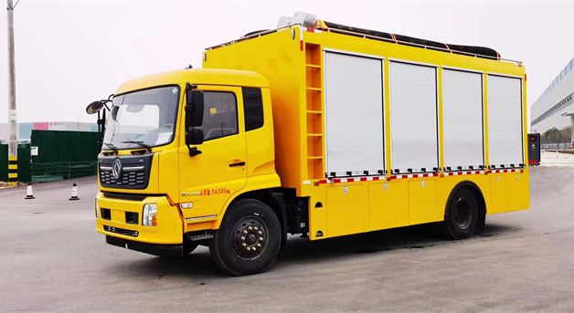 東風多利卡D9救險2000立方排澇車